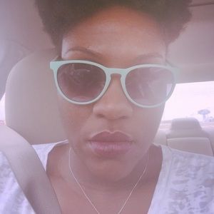 Meet your Posher, Christina